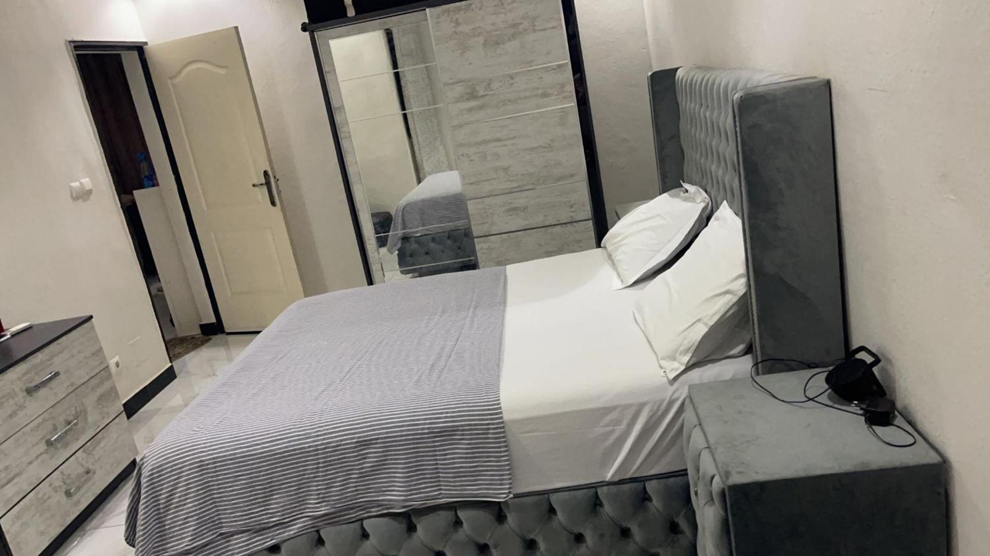 Hotel Residence Aicha Tambacounda المظهر الخارجي الصورة